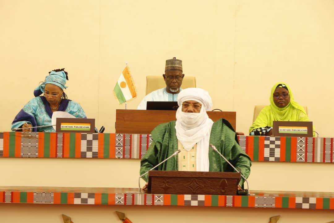 l’Assemblée nationale autorise la ratification de l’Accord cadre pour le financement du projet de mise à niveau de la route Doutchi Kurdula frontière Nigéria l’Assemblée nationale autorise la ratification de l’Accord cadre pour le financement du projet de mise à niveau de la route Doutchi Kurdula frontière Nigéria