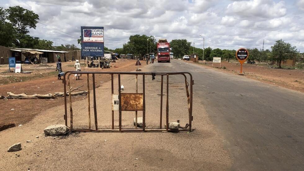 Visas: la circulation entre pays africains, trop souvent entravée, freine le projet de marché unique Visas: la circulation entre pays africains, trop souvent entravée, freine le projet de marché unique