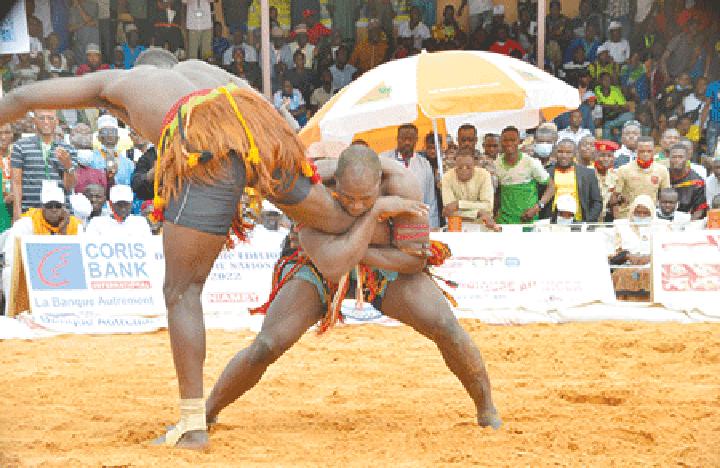 Sabre National de lutte traditionnelle : La 43ème édition s’ouvre cet après-midi au stade régional de Diffa Sabre National de lutte traditionnelle : La 43ème édition s’ouvre cet après-midi au stade régional de Diffa