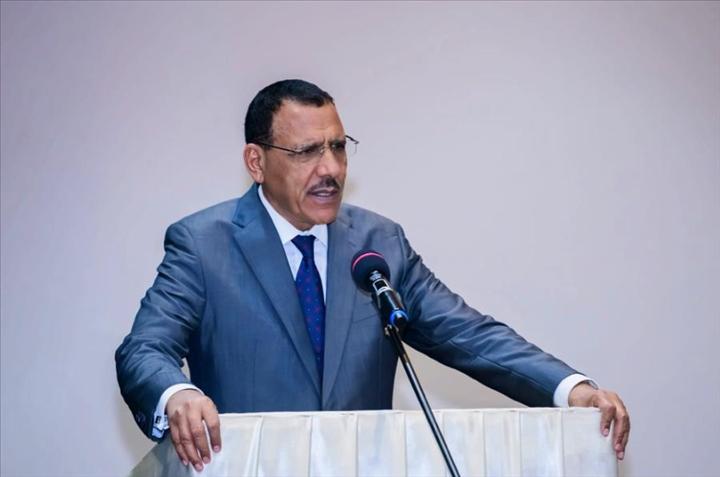 Dossier sur la lutte contre la corruption : Le Président Bazoum est-il sincère ou agite-t-il du vent ? Dossier sur la lutte contre la corruption : Le Président Bazoum est-il sincère ou agite-t-il du vent ?