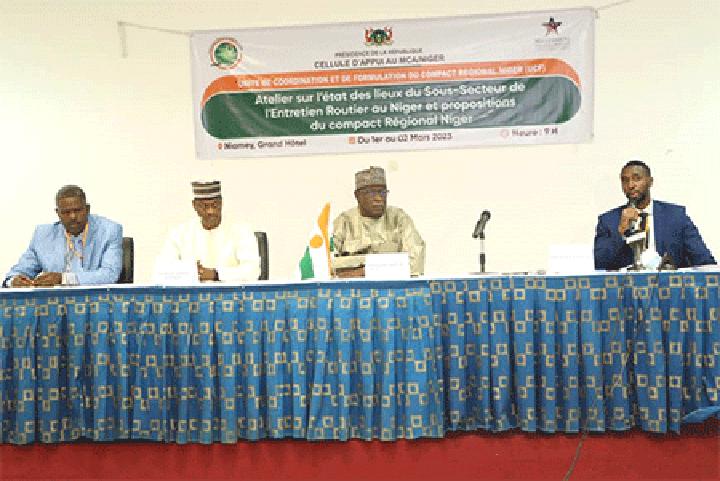 Atelier sur la problématique de l’entretien routier au Niger : Dégager des pistes d’interventions pour assurer la pérennité du réseau routier national Atelier sur la problématique de l’entretien routier au Niger : Dégager des pistes d’interventions pour assurer la pérennité du réseau routier national