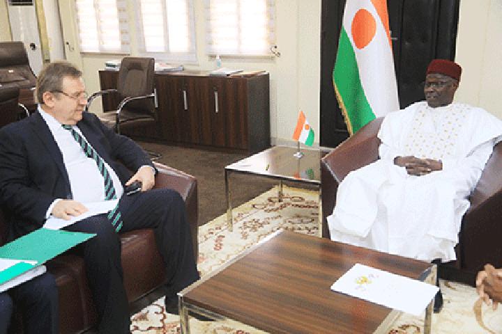 A l’Assemblée Nationale : Le Premier Vice-président reçoit SE Igor Gromuko, ambassadeur de Russie au Niger A l’Assemblée Nationale : Le Premier Vice-président reçoit SE Igor Gromuko, ambassadeur de Russie au Niger