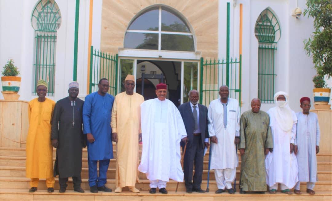 Niamey abritera du 9 au 12 mai prochain un colloque scientifique international en hommage au Professeur Yenikoye Alhassan Niamey abritera du 9 au 12 mai prochain un colloque scientifique international en hommage au Professeur Yenikoye Alhassan