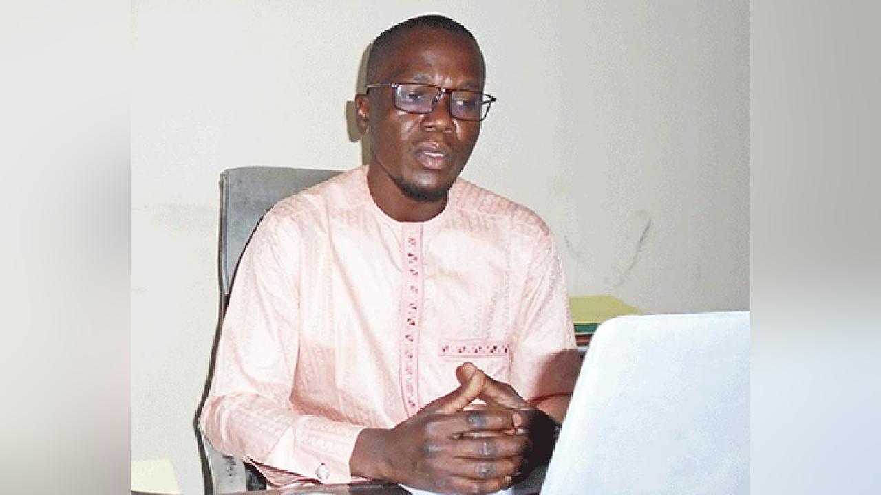 M. Larabou Djibrilla Bangna, Directeur régional du tourisme et de l’artisanat de Tahoua : « Le plus important, c’est la consommation de nos produits locaux par nous-mêmes ; nos artisans méritent le soutien de tous, les institutions publiques, les collectivités, les projets » M. Larabou Djibrilla Bangna, Directeur régional du tourisme et de l’artisanat de Tahoua : « Le plus important, c’est la consommation de nos produits locaux par nous-mêmes ; nos artisans méritent le soutien de tous, les institutions publiques, les collectivités, les projets »