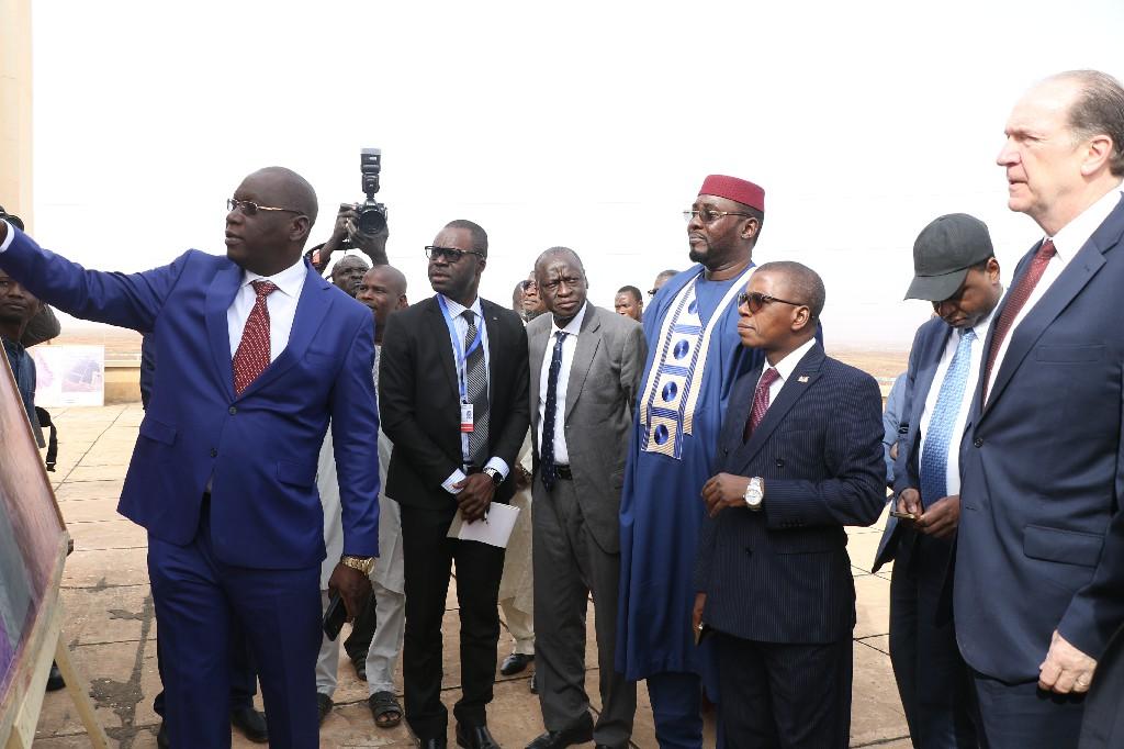 Le Président du Groupe de la Banque Mondiale visite la centrale électrique de Gorou Banda Le Président du Groupe de la Banque Mondiale visite la centrale électrique de Gorou Banda