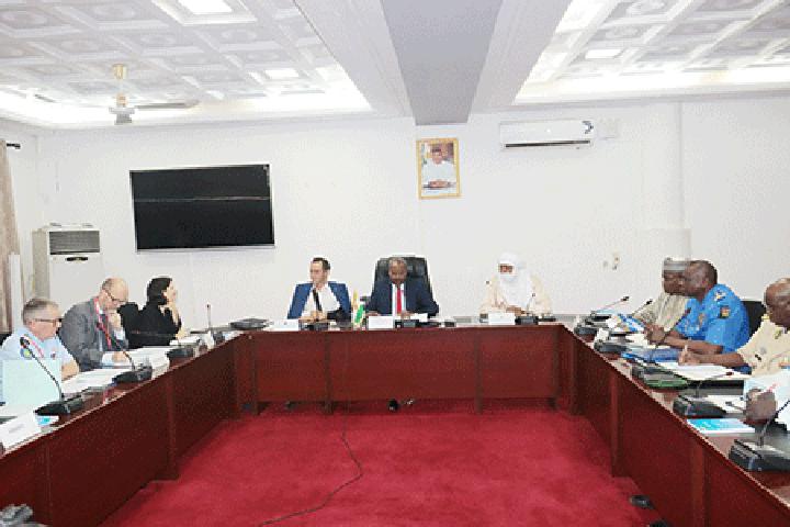 2ème réunion du comité stratégique d’I3S Niger : Le ministre d’Etat Hassoumi plaide en faveur d’autres phases du programme 2ème réunion du comité stratégique d’I3S Niger : Le ministre d’Etat Hassoumi plaide en faveur d’autres phases du programme