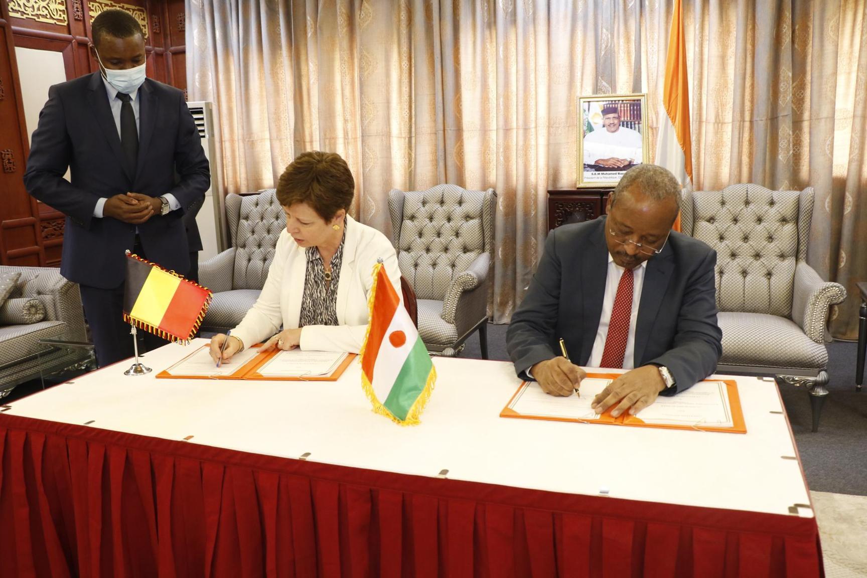AN 2 du Président Bazoum, Diplomatie : Signature des accords économiques pour plus de 2600 milliards de FCFA et affirmation de leadership de Niamey AN 2 du Président Bazoum, Diplomatie : Signature des accords économiques pour plus de 2600 milliards de FCFA et affirmation de leadership de Niamey