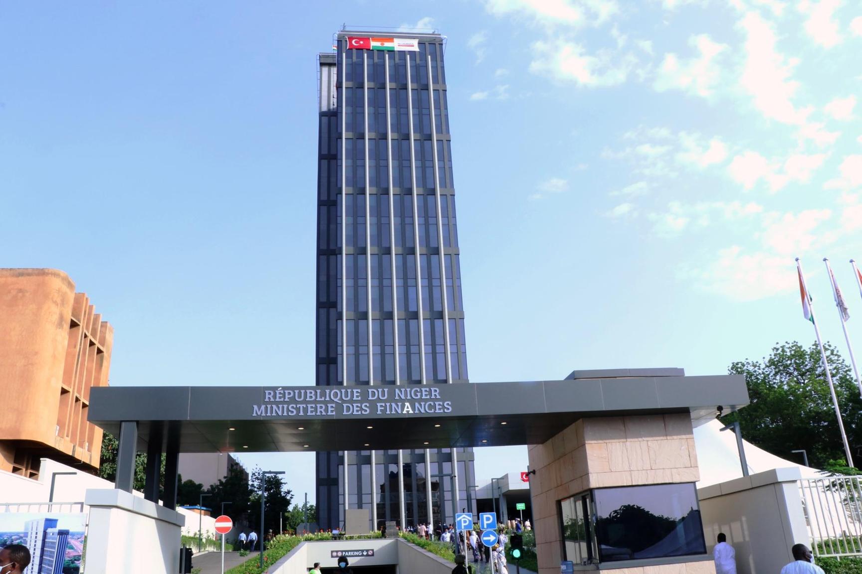 An 2 du Président Bazoum : Economie, près de 200.000 emplois créés, environ 4500 milliards de FCFA mobilisés An 2 du Président Bazoum : Economie, près de 200.000 emplois créés, environ 4500 milliards de FCFA mobilisés