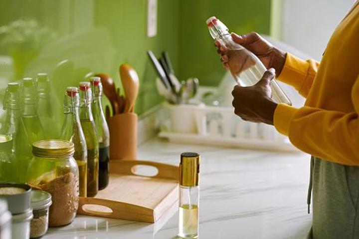 Pourquoi le vinaigre est-il si efficace pour l’intérieur ? Pourquoi le vinaigre est-il si efficace pour l’intérieur ?