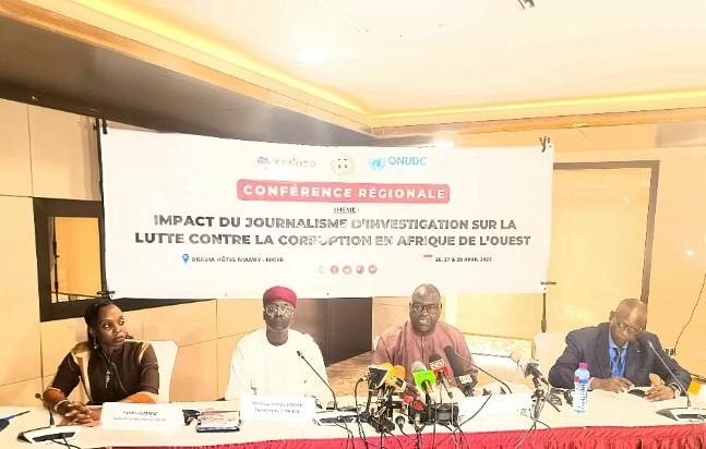 Niamey abrite une conférence régionale sur l’impact du journalisme d’investigation sur la lutte contre la corruption en Afrique de l’Ouest Niamey abrite une conférence régionale sur l’impact du journalisme d’investigation sur la lutte contre la corruption en Afrique de l’Ouest