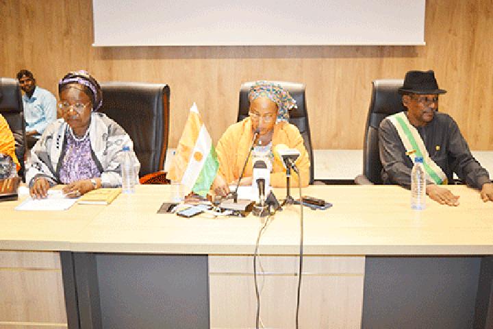 DGI / Conférence-débat sur le leadership féminin : Echanges sur l’apport des femmes au développement des régies financières au Niger DGI / Conférence-débat sur le leadership féminin : Echanges sur l’apport des femmes au développement des régies financières au Niger