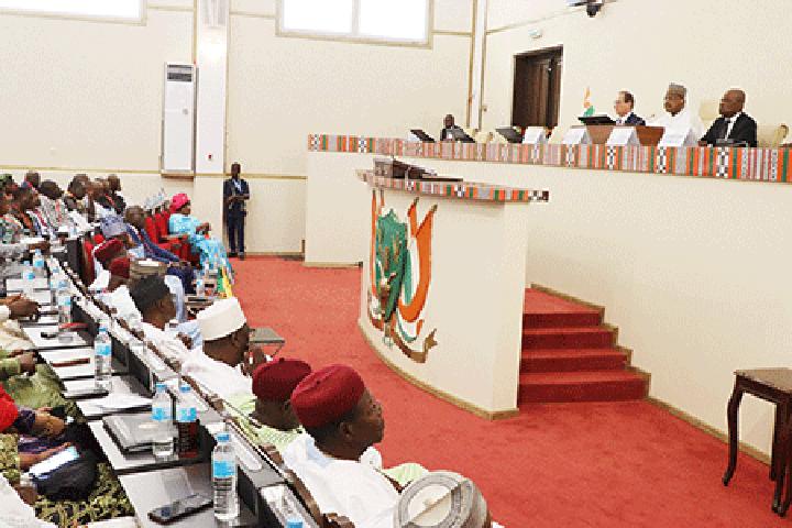 Ouverture de la 29ème Assemblée régionale Afrique de l’APF : Les présidents des parlements des pays membres de l’APF abordent des thématiques cruciales pour le continent africain Ouverture de la 29ème Assemblée régionale Afrique de l’APF : Les présidents des parlements des pays membres de l’APF abordent des thématiques cruciales pour le continent africain