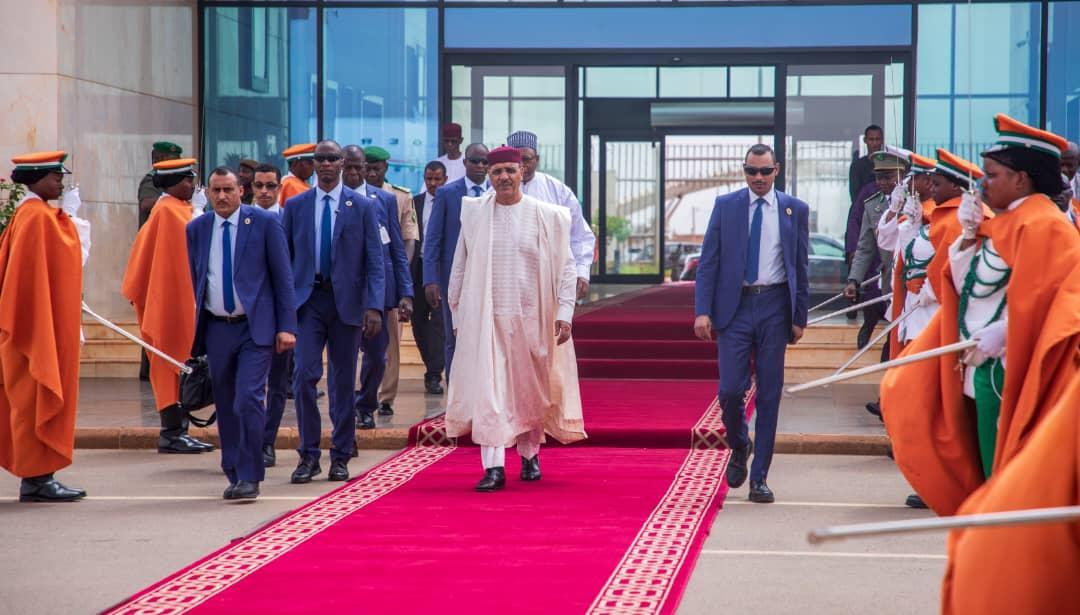 Le Président Bazoum Mohamed se rend à Lagos au Nigeria pour une Visite de travail Le Président Bazoum Mohamed se rend à Lagos au Nigeria pour une Visite de travail