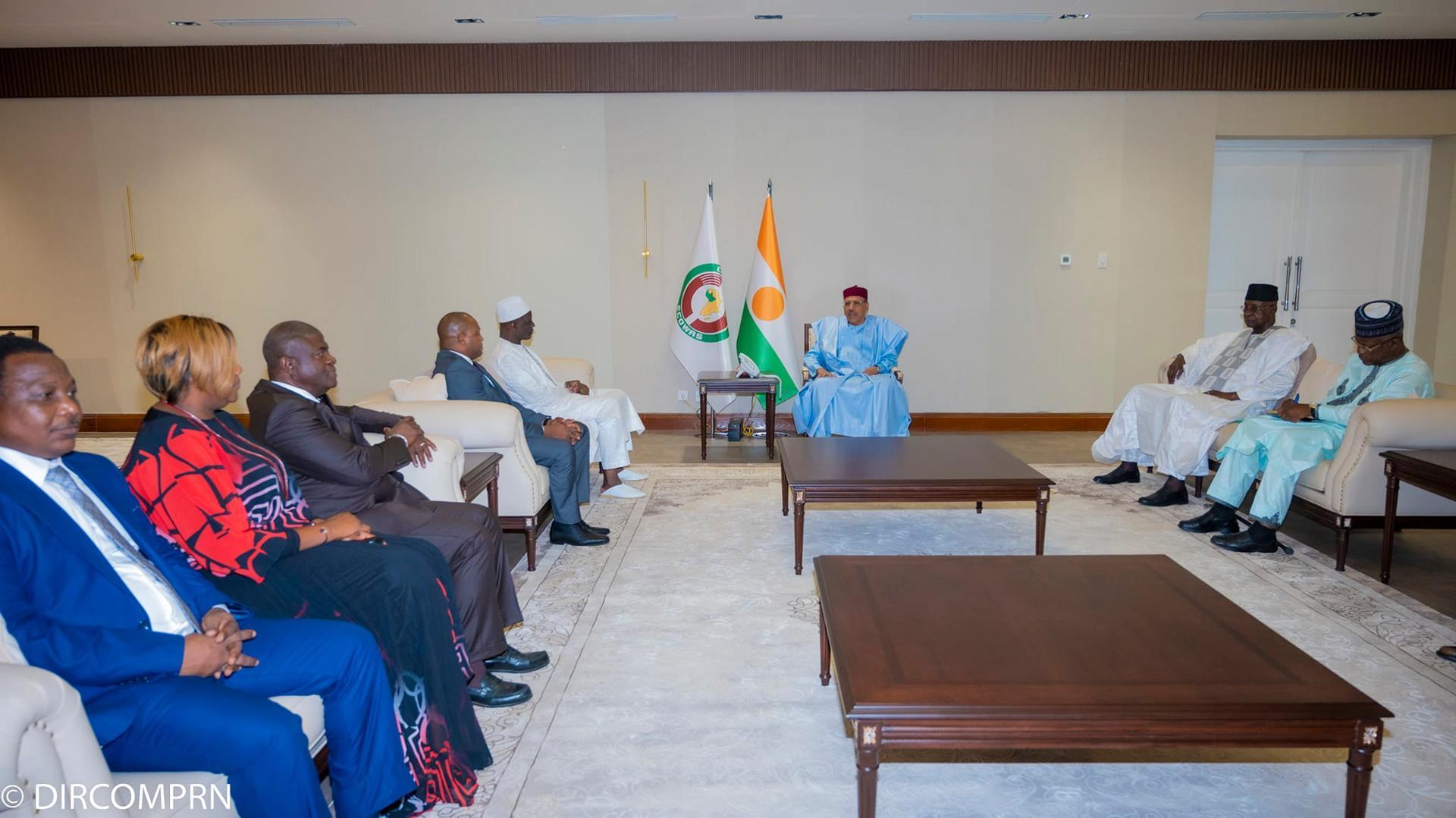 La Côte d’Ivoire remercie le Président Bazoum pour son soutien à l’élection de son candidat au poste du SG du CAMES La Côte d’Ivoire remercie le Président Bazoum pour son soutien à l’élection de son candidat au poste du SG du CAMES