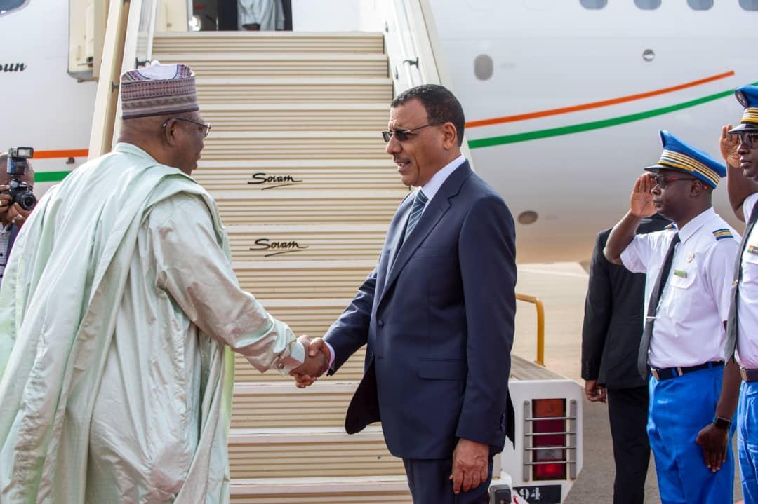 Le Président Bazoum à la Table Ronde de Haut-Niveau sur les Engrais et la Santé des Sols à Lomé (Togo) Le Président Bazoum à la Table Ronde de Haut-Niveau sur les Engrais et la Santé des Sols à Lomé (Togo)