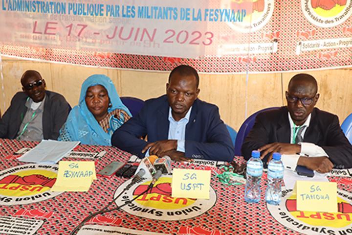 3ème congrès ordinaire de la Fédération des Syndicats Nationaux des Auxiliaires de l’Administration Publique (FESYNAAP) : Pour une appropriation du statut particulier des auxiliaires de l’administration publique par les militants 3ème congrès ordinaire de la Fédération des Syndicats Nationaux des Auxiliaires de l’Administration Publique (FESYNAAP) : Pour une appropriation du statut particulier des auxiliaires de l’administration publique par les militants