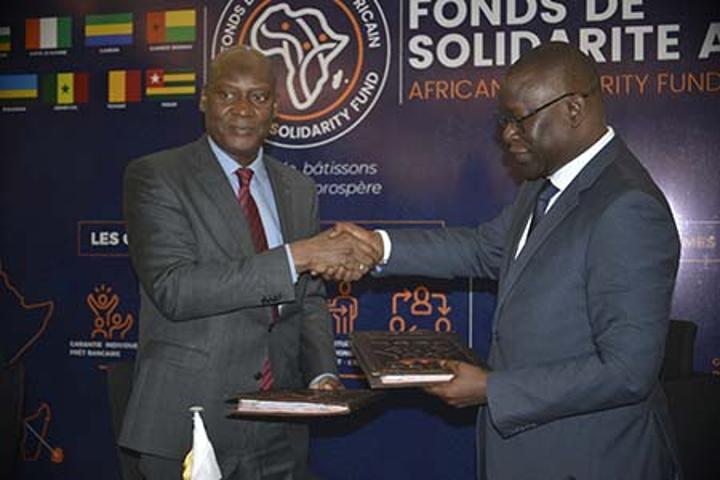 Signature de trois conventions de garantie de prêt bancaire entre le FSA, la BSIC-Côte d’Ivoire et ses partenaires : Amélioration de l’accès au financement bancaire pour les PME/PMI Signature de trois conventions de garantie de prêt bancaire entre le FSA, la BSIC-Côte d’Ivoire et ses partenaires : Amélioration de l’accès au financement bancaire pour les PME/PMI