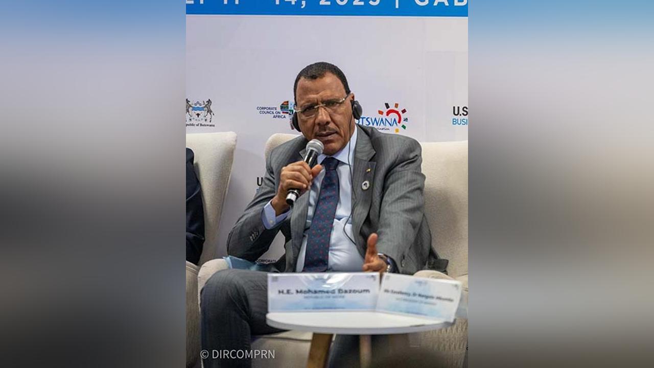 Le Chef de l’État anime un panel sur l’énergie au US-Africa business Summit : Le Président Bazoum plaide pour que les pays africains se dotent d’un grand projet énergétique basé sur le nucléaire civil Le Chef de l’État anime un panel sur l’énergie au US-Africa business Summit : Le Président Bazoum plaide pour que les pays africains se dotent d’un grand projet énergétique basé sur le nucléaire civil