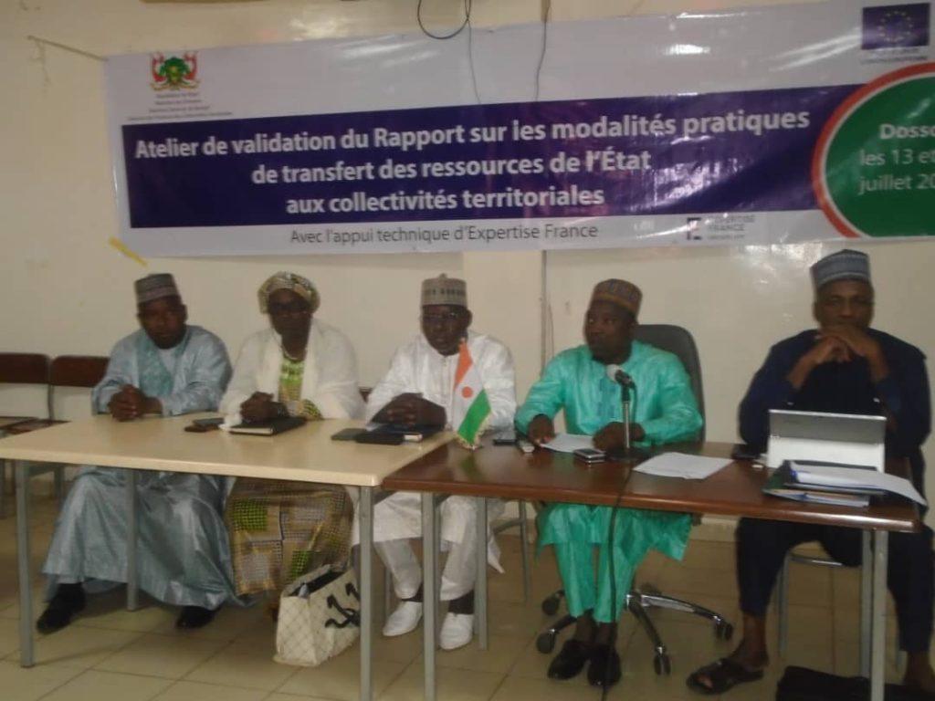 Atelier de validation du rapport définissant les modalités pratiques de transfert des ressources financières de l’Etat aux collectivités territoriales à Dosso : Les acteurs se concertent pour choisir la meilleure option en vue de la réussite du processus Atelier de validation du rapport définissant les modalités pratiques de transfert des ressources financières de l’Etat aux collectivités territoriales à Dosso : Les acteurs se concertent pour choisir la meilleure option en vue de la réussite du processus