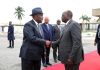 Alassane Ouattara de retour à Abidjan après un séjour en France s’envole pour un sommet sur le Niger à Abuja Alassane Ouattara de retour à Abidjan après un séjour en France s'envole pour un sommet sur le Niger à Abuja