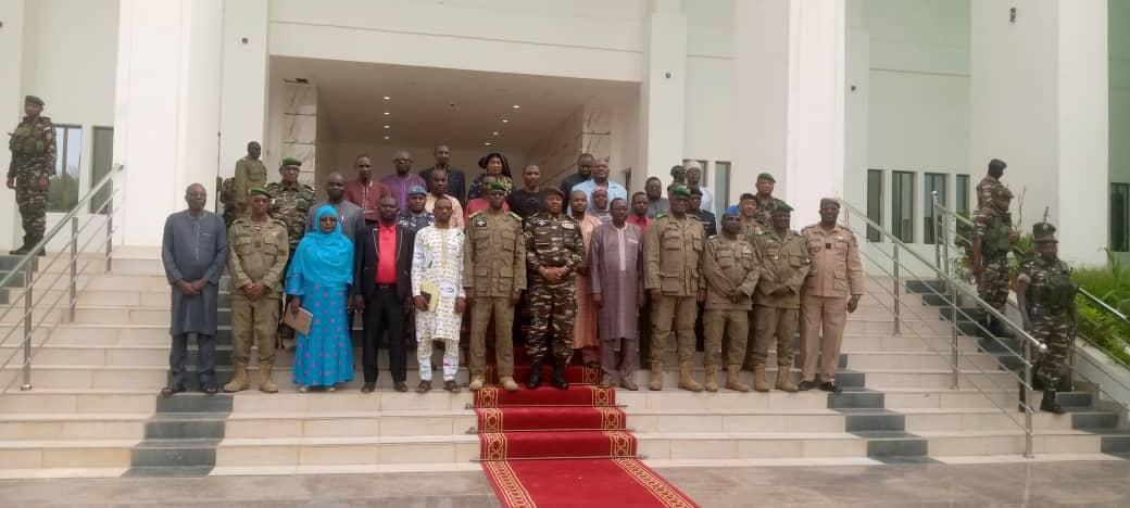 Niamey: Échange entre le président du CNSP et les centrales syndicales des travailleurs du Niger Niamey: Échange entre le président du CNSP et les centrales syndicales des travailleurs du Niger