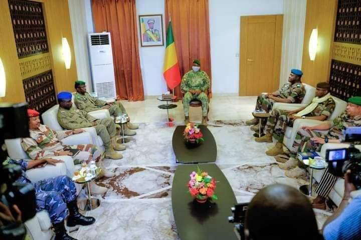 Une délégation du CNSP reçue au palais de Koulouba Une délégation du CNSP reçue au palais de Koulouba
