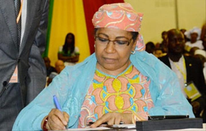 Niger-France : L'ambassadrice Aïchatou Boulama rejette son limogeage Niger-France : L'ambassadrice Aïchatou Boulama rejette son limogeage