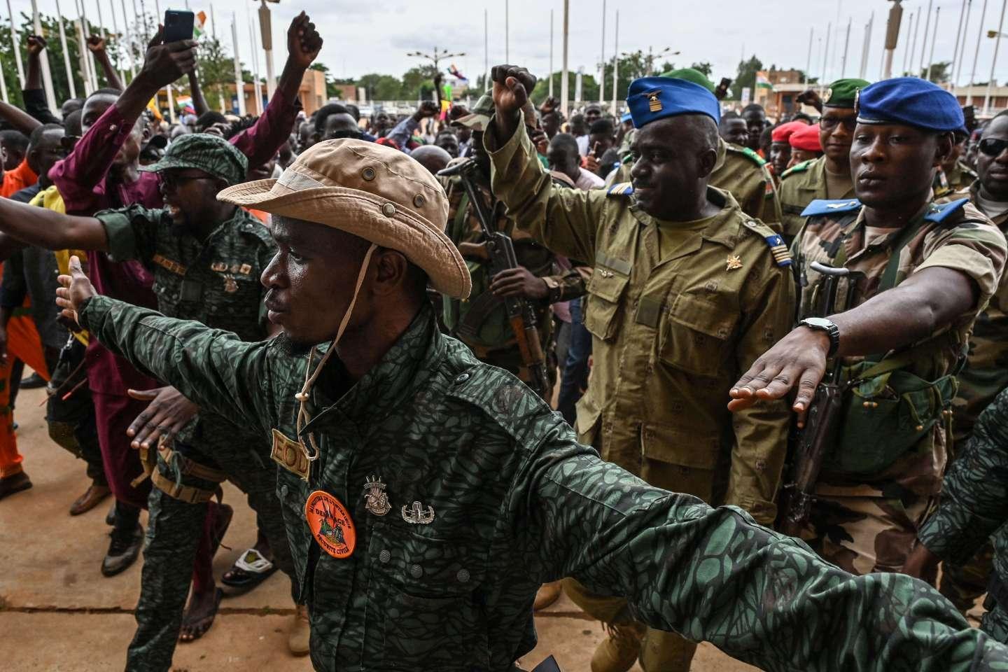 du Maghreb à l’Afrique de l’Ouest, des voix s’élèvent pour s’opposer à une opération militaire de la Cedeao du Maghreb à l’Afrique de l’Ouest, des voix s’élèvent pour s’opposer à une opération militaire de la Cedeao