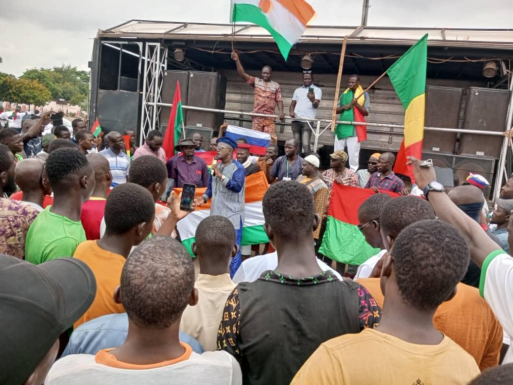 Un regroupement d'OSC « panafricaines » apporte son soutien au Niger Un regroupement d'OSC « panafricaines » apporte son soutien au Niger
