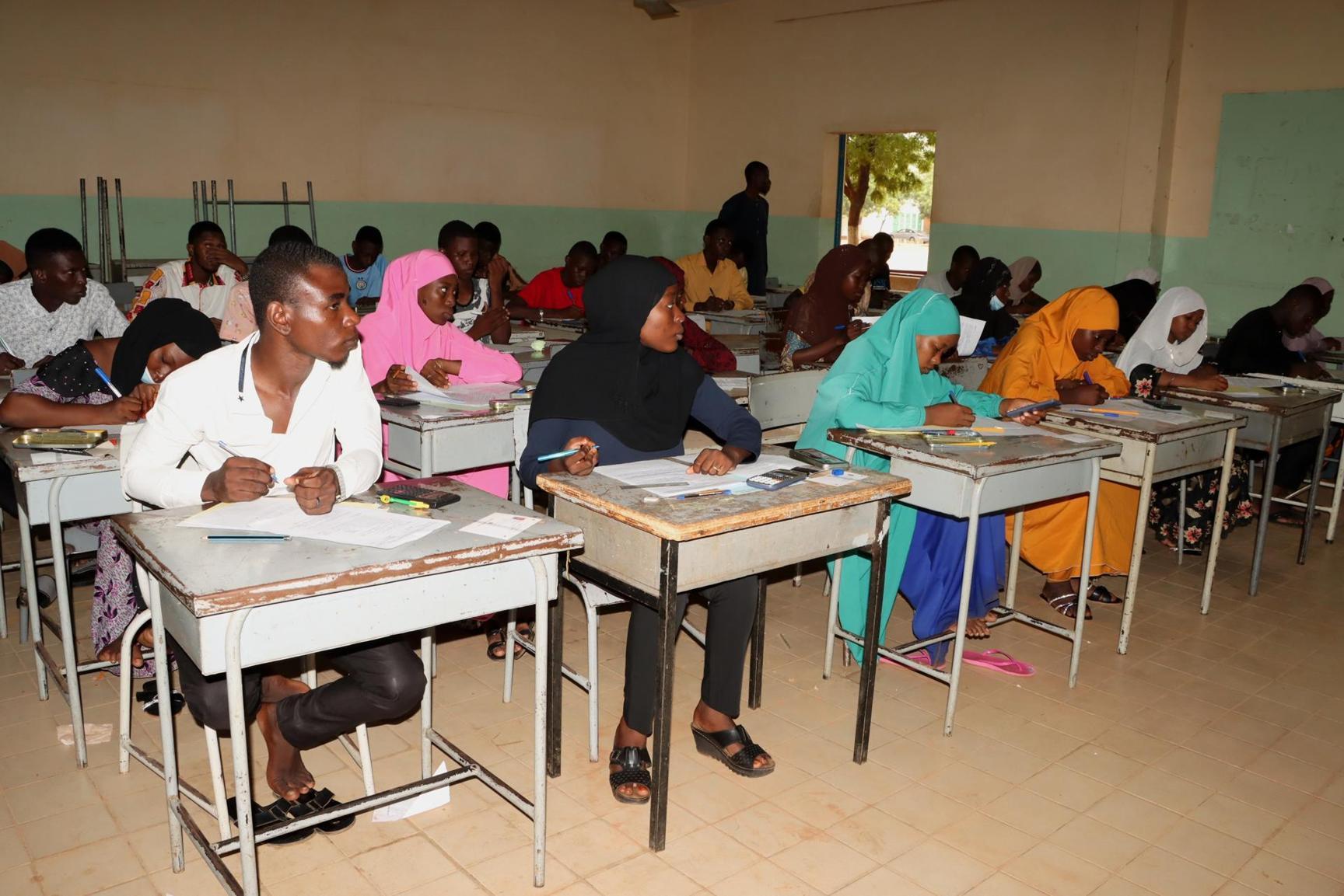 Niamey : La reprise de l’épreuve de mathématique de la série D se déroule normalement Niamey : La reprise de l’épreuve de mathématique de la série D se déroule normalement