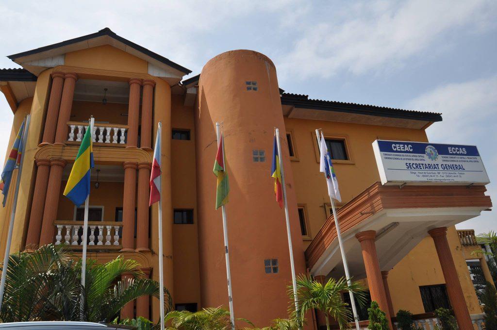 Economie : La CEA met à la disposition de la CEEAC un plan d’industrialisation et de diversification économique axé sur les chaines de valeurs en exécution des recommandations de l’Union Africaine Economie : La CEA met à la disposition de la CEEAC un plan d’industrialisation et de diversification économique axé sur les chaines de valeurs en exécution des recommandations de l’Union Africaine