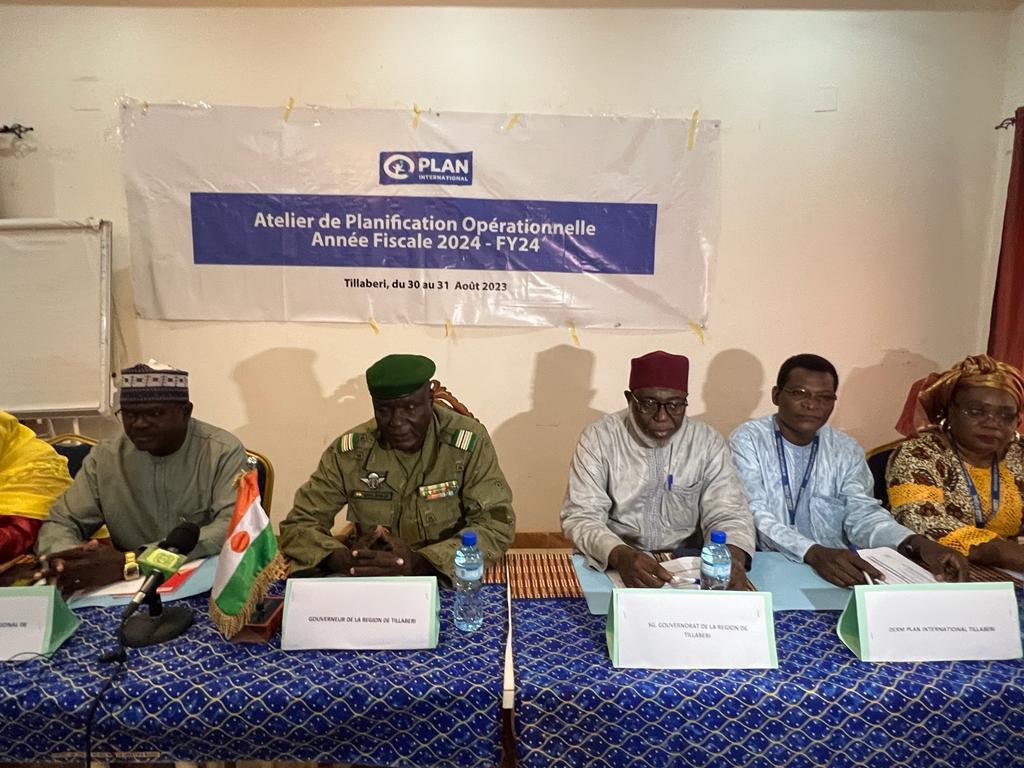 Tillabéri Le Gouverneur de la région préside un atelier de Plan