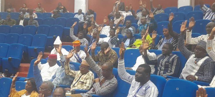 Le projet de loi portant autorisation d’envoi de contingent militaire burkinabè au Niger adopté à l’unanimité Le projet de loi portant autorisation d’envoi de contingent militaire burkinabè au Niger adopté à l’unanimité