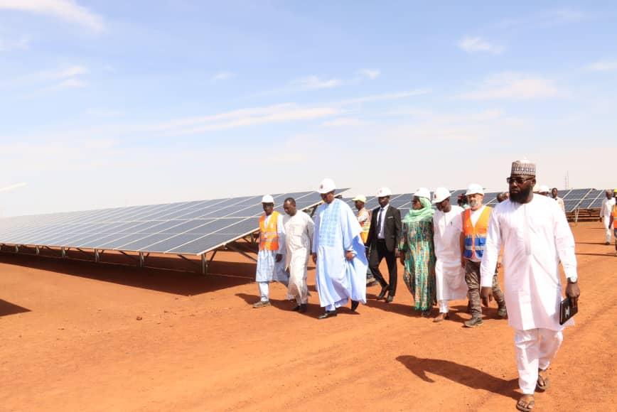 Energie : visite du ministre en charge de l’énergie au niveau du site de Gorou banda Energie : visite du ministre en charge de l’énergie au niveau du site de Gorou banda