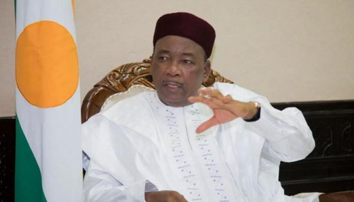Mahamadou Issoufou sort à nouveau du silence: « une intervention militaire extérieure serait une faute» Mahamadou Issoufou sort à nouveau du silence: « une intervention militaire extérieure serait une faute»