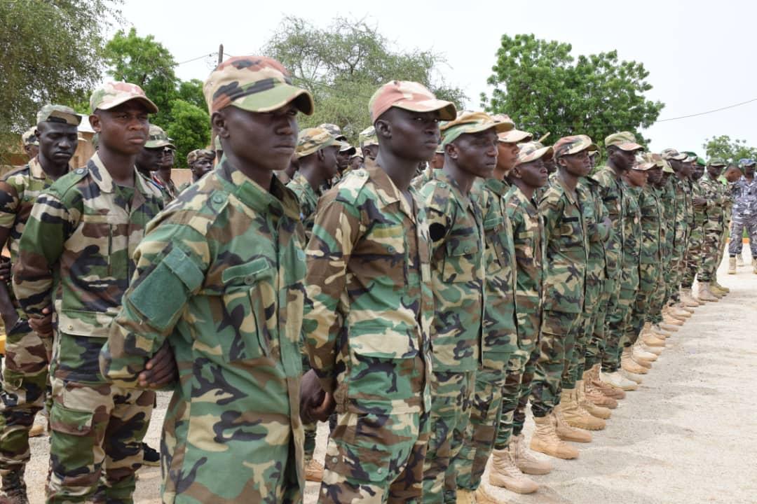 l'armée intensifie ses opérations contre le terrorisme et la criminalité organisée l'armée intensifie ses opérations contre le terrorisme et la criminalité organisée