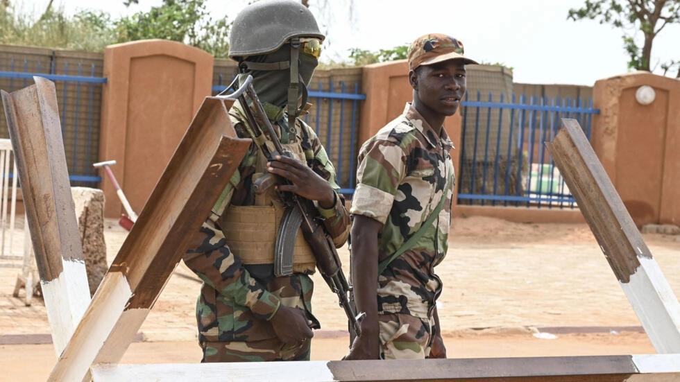 L'organisation de l'éventuelle intervention de la Cédéao au Niger bat-elle de l'aile? L'organisation de l'éventuelle intervention de la Cédéao au Niger bat-elle de l'aile?