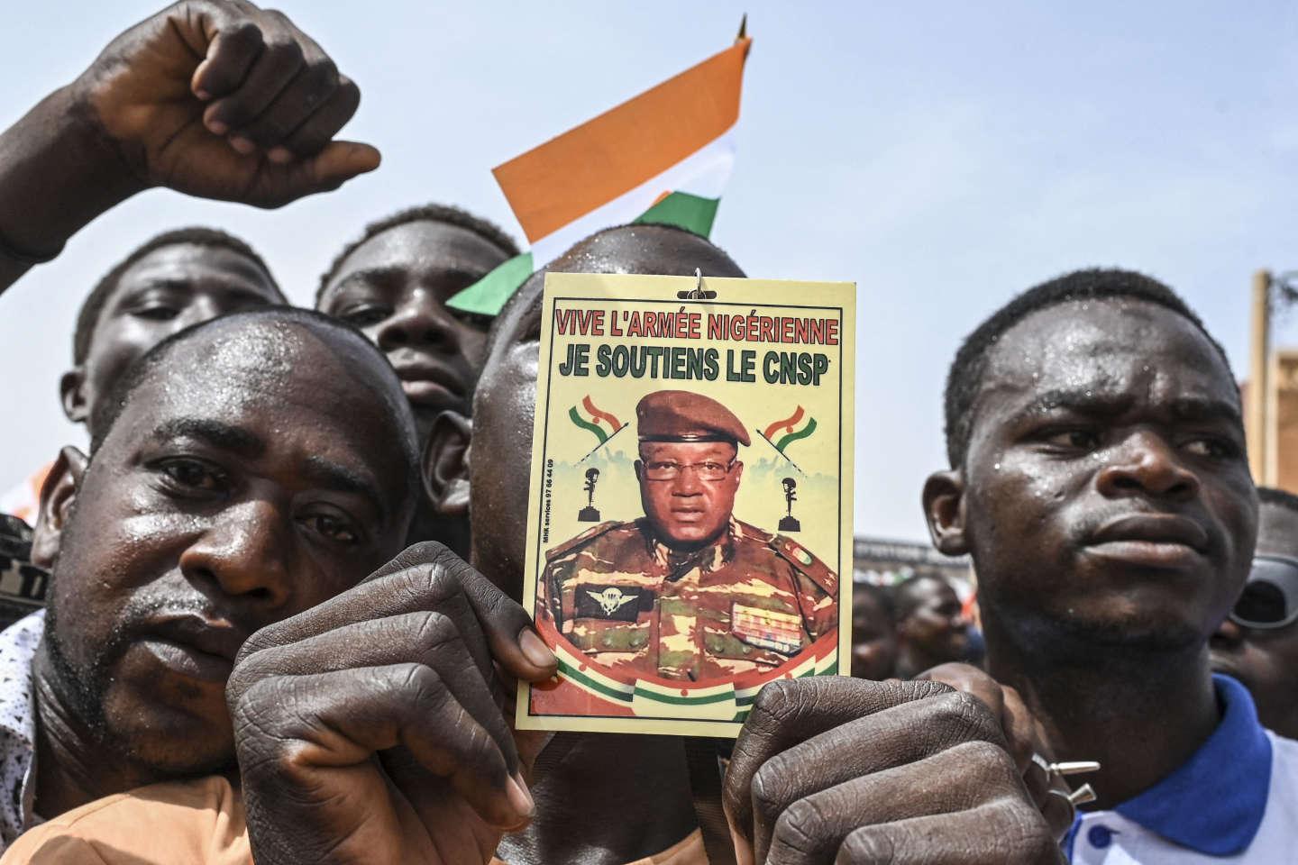 Au Niger, « le peuple » va « dicter » les futures relations avec la France, assure le régime militaire Au Niger, « le peuple » va « dicter » les futures relations avec la France, assure le régime militaire
