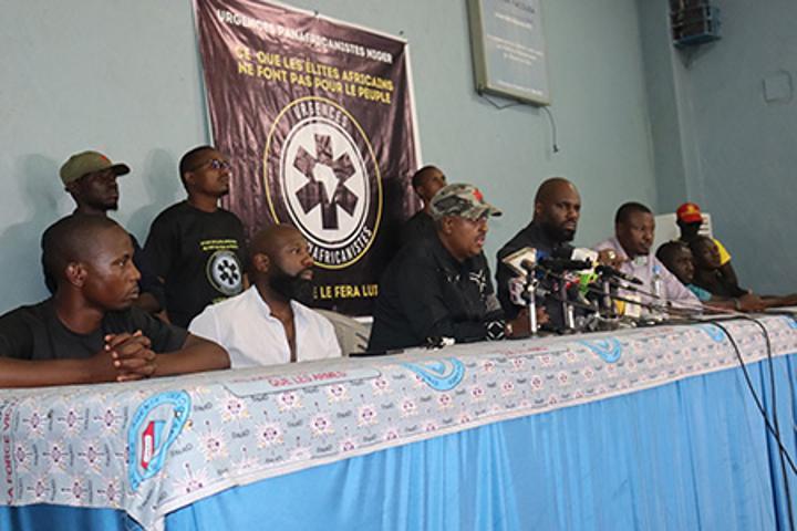 Conférence débat de soutien au CNSP : Kémi Seba se joint aux acteurs de la société civile du Niger Conférence débat de soutien au CNSP : Kémi Seba se joint aux acteurs de la société civile du Niger