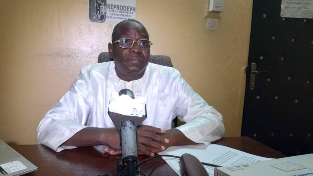 Entretien avec le président de la Convention Nigérienne des Organisation de la Société Civile pour la promotion des droits de l’Homme, de la Culture de la Paix et la Non-Violence : « L’armée au pouvoir continue de respecter les droits fondamentaux du peuple nigérien jusqu’à la date actuelle sans aucun souci », déclare M. Garba Illou Almoctar Entretien avec le président de la Convention Nigérienne des Organisation de la Société Civile pour la promotion des droits de l’Homme, de la Culture de la Paix et la Non-Violence : « L’armée au pouvoir continue de respecter les droits fondamentaux du peuple nigérien jusqu’à la date actuelle sans aucun souci », déclare M. Garba Illou Almoctar