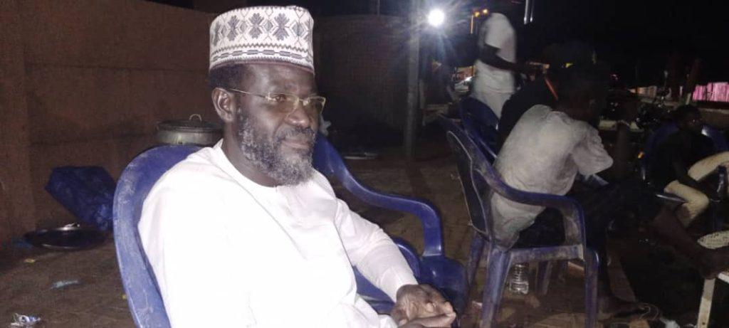 Brigades de veille citoyenne à l’Escadrille ou place de La Résistance : « A la place de la résistance, on est d’abord et avant tout Nigérien », déclare M. Ali Hassan, président des comités de veille Brigades de veille citoyenne à l’Escadrille ou place de La Résistance : « A la place de la résistance, on est d’abord et avant tout Nigérien », déclare M. Ali Hassan, président des comités de veille