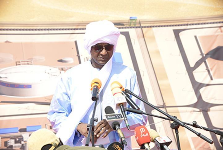 Mise en production du projet intégré d’amont et d’aval de la phase II du champ pétrolifère d’Agadem : Le Niger exportera 90.000 barils de brut par jour, en plus des 20.000 raffinés à la SORAZ Mise en production du projet intégré d’amont et d’aval de la phase II du champ pétrolifère d’Agadem : Le Niger exportera 90.000 barils de brut par jour, en plus des 20.000 raffinés à la SORAZ