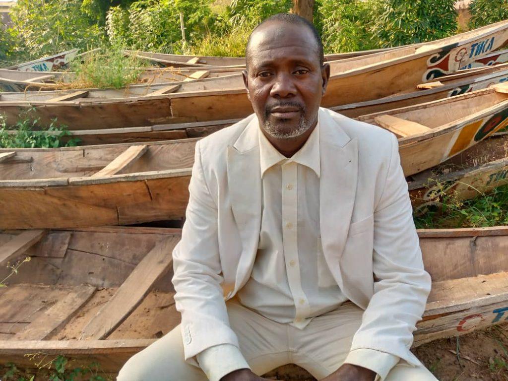 M. Ousmane Zakari, président de l’Association des Pêcheurs du Niger (APN) : « Aujourd’hui, la quasi-totalité des pêcheurs s’est reconvertie, ils sont devenus des cultivateurs parce que l’activité n’est plus rentable », alerte le président de l’APN M. Ousmane Zakari, président de l’Association des Pêcheurs du Niger (APN) : « Aujourd’hui, la quasi-totalité des pêcheurs s’est reconvertie, ils sont devenus des cultivateurs parce que l’activité n’est plus rentable », alerte le président de l’APN