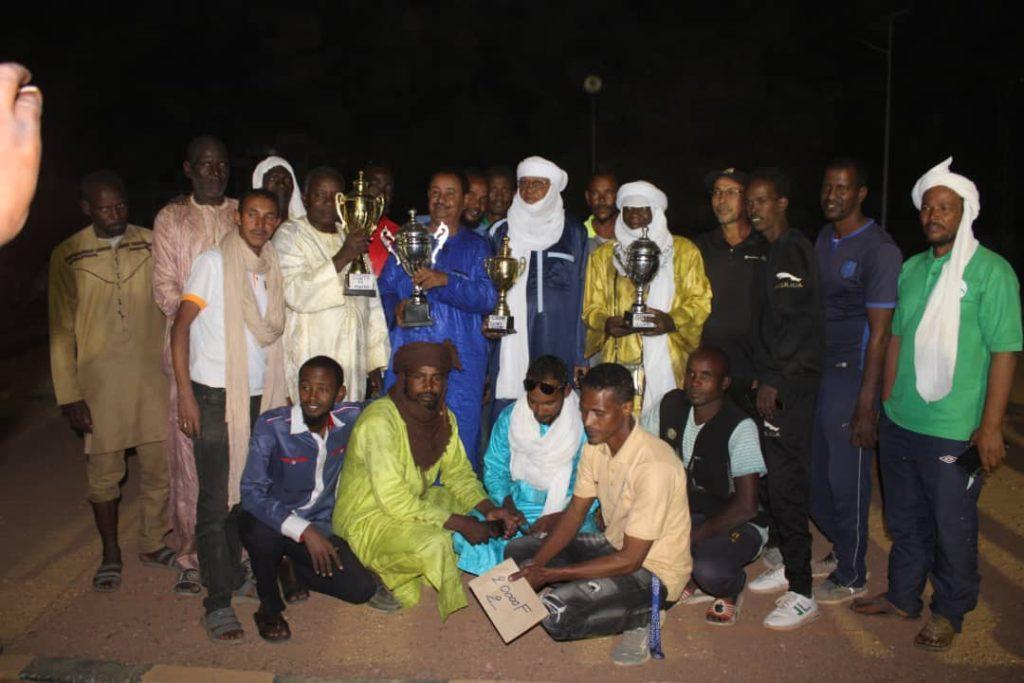 Pétanque / 2ème édition de la Coupe du Maire de la Commune Urbaine d’Agadez : Les équipes du Club de la MJC remportent la 1ère, 3ème et 4ème place et la 2ème place à l’équipe du club Achak Pétanque / 2ème édition de la Coupe du Maire de la Commune Urbaine d’Agadez : Les équipes du Club de la MJC remportent la 1ère, 3ème et 4ème place et la 2ème place à l’équipe du club Achak