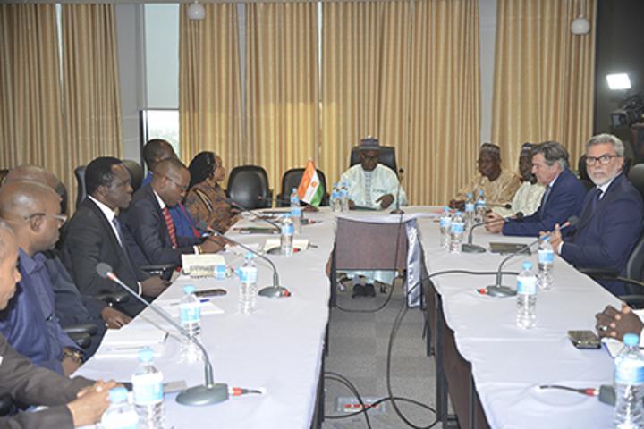 Au Ministère des Finances : Le ministre délégué s’entretient avec les responsables des Agences des Nations Unies au Niger Au Ministère des Finances : Le ministre délégué s’entretient avec les responsables des Agences des Nations Unies au Niger