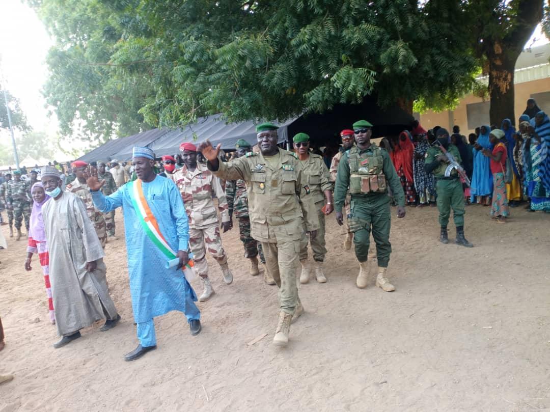 Tillabéri : Le Gouverneur Maina Boukar en visite de travail dans le département Tillabéri : Le Gouverneur Maina Boukar en visite de travail dans le département