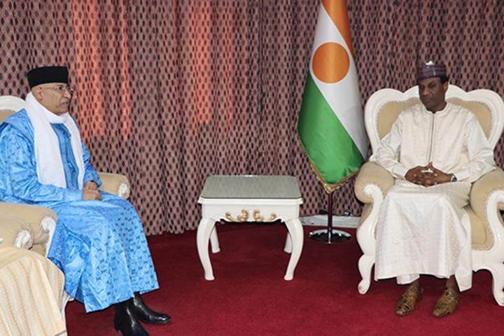 Au cabinet du Premier ministre : M. Ali Mahaman Lamine Zeine reçoit le DG de l’ASECNA Au cabinet du Premier ministre : M. Ali Mahaman Lamine Zeine reçoit le DG de l’ASECNA