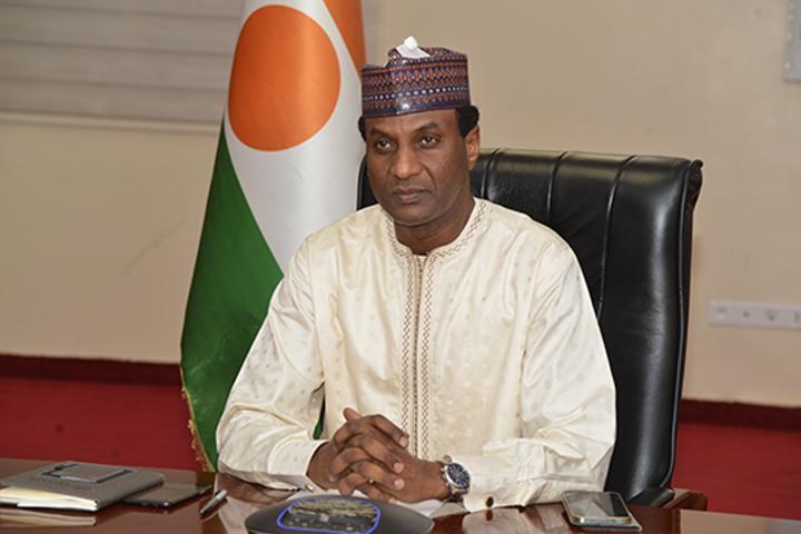 Au Cabinet du Premier ministre : M. Ali Mahaman Lamine Zeine échange par visioconférence avec des experts du CSIS. Au Cabinet du Premier ministre : M. Ali Mahaman Lamine Zeine échange par visioconférence avec des experts du CSIS.