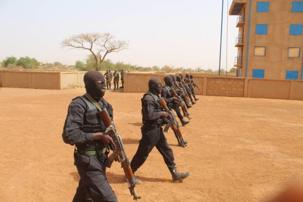 Montée en puissance de la Gendarmerie Nationale : 300 gendarmes suivent une formation des forces spéciales Montée en puissance de la Gendarmerie Nationale : 300 gendarmes suivent une formation des forces spéciales