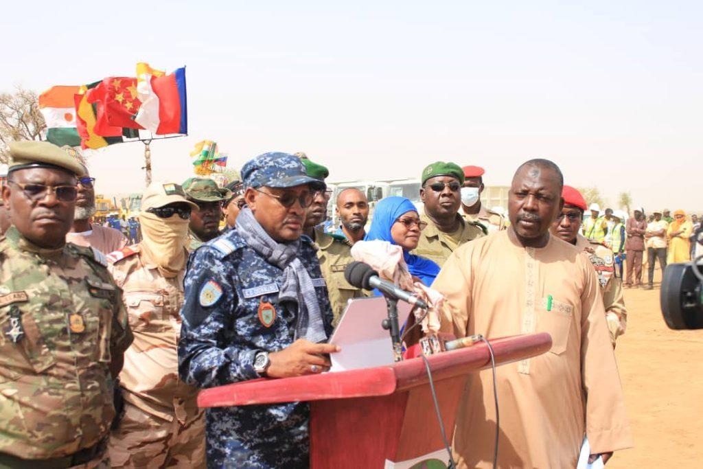 Visite du ministre de l’Agriculture et de l’Elevage dans les régions de Zinder et Maradi : Lancement des travaux d’aménagement de périmètres dans le cadre du Programme Grande Irrigation Visite du ministre de l’Agriculture et de l’Elevage dans les régions de Zinder et Maradi : Lancement des travaux d’aménagement de périmètres dans le cadre du Programme Grande Irrigation